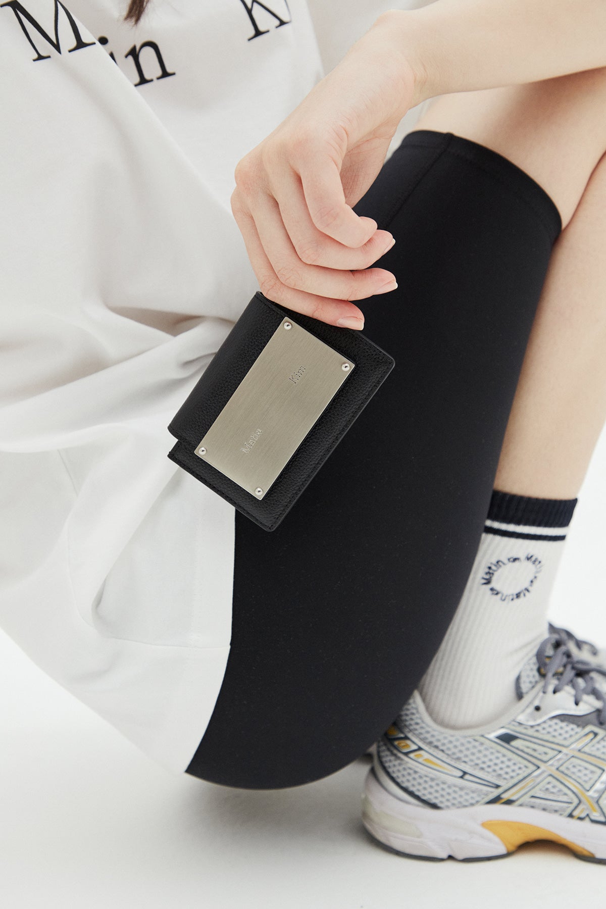 Matin Kim Accordion Wallet in Black 黑色 細節圖 3