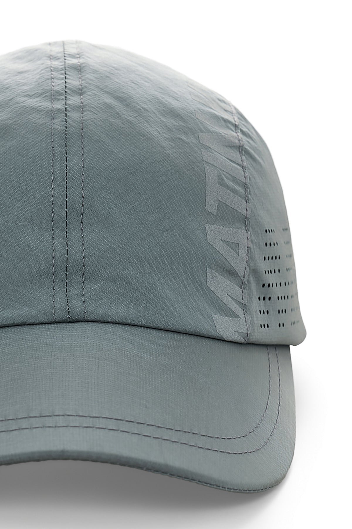 Matin Kim Mesh Logo Sporty Cap in Grey 灰色 細節圖 3