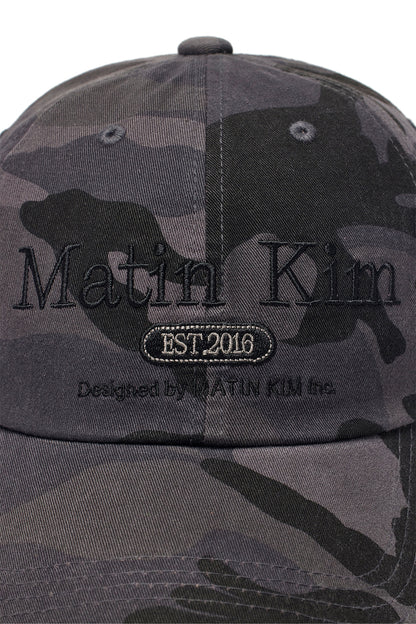 Matin Kim Camouflage Logo Ball Cap in Charcoal 深灰色 細節圖 3