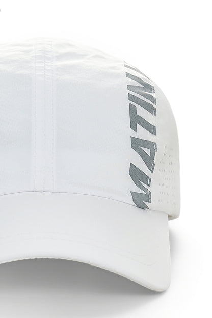 Matin Kim Mesh Logo Sporty Cap in White 白色 細節圖 3