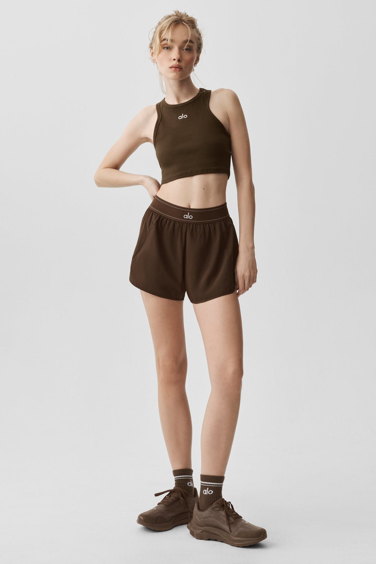 Alo Yoga Aspire Tank Espresso/White official image 5