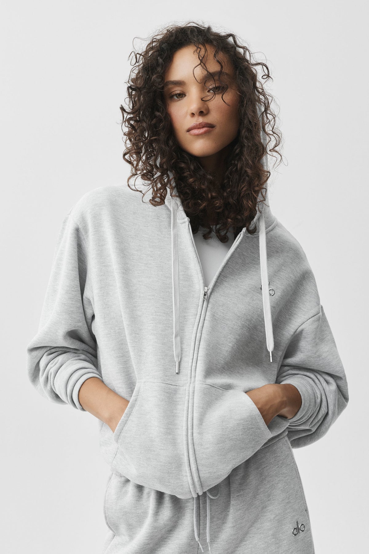 Alo Yoga Accolade Full Zip Hoodie Athletic Heather Grey official image 4