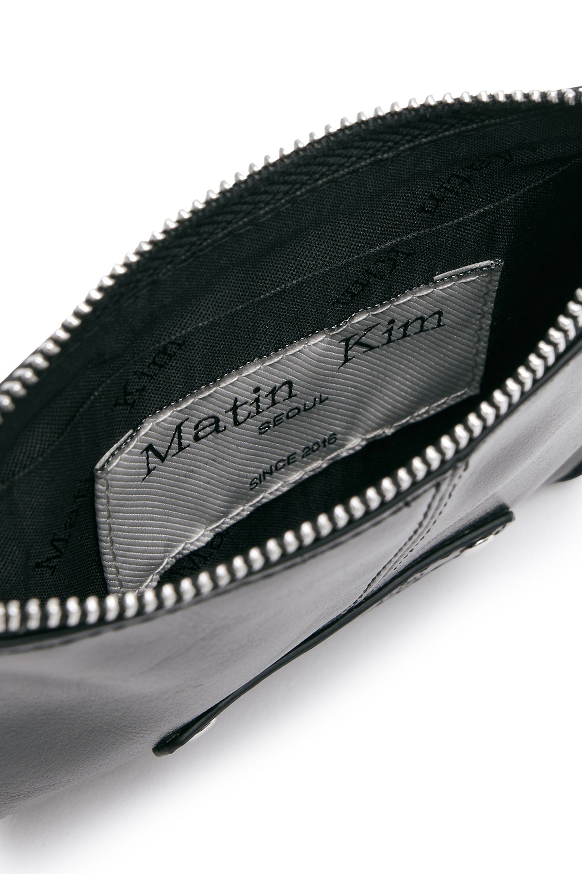 Matin Kim Rivet Point Mini Coin Wallet in Black 黑色 細節圖 3