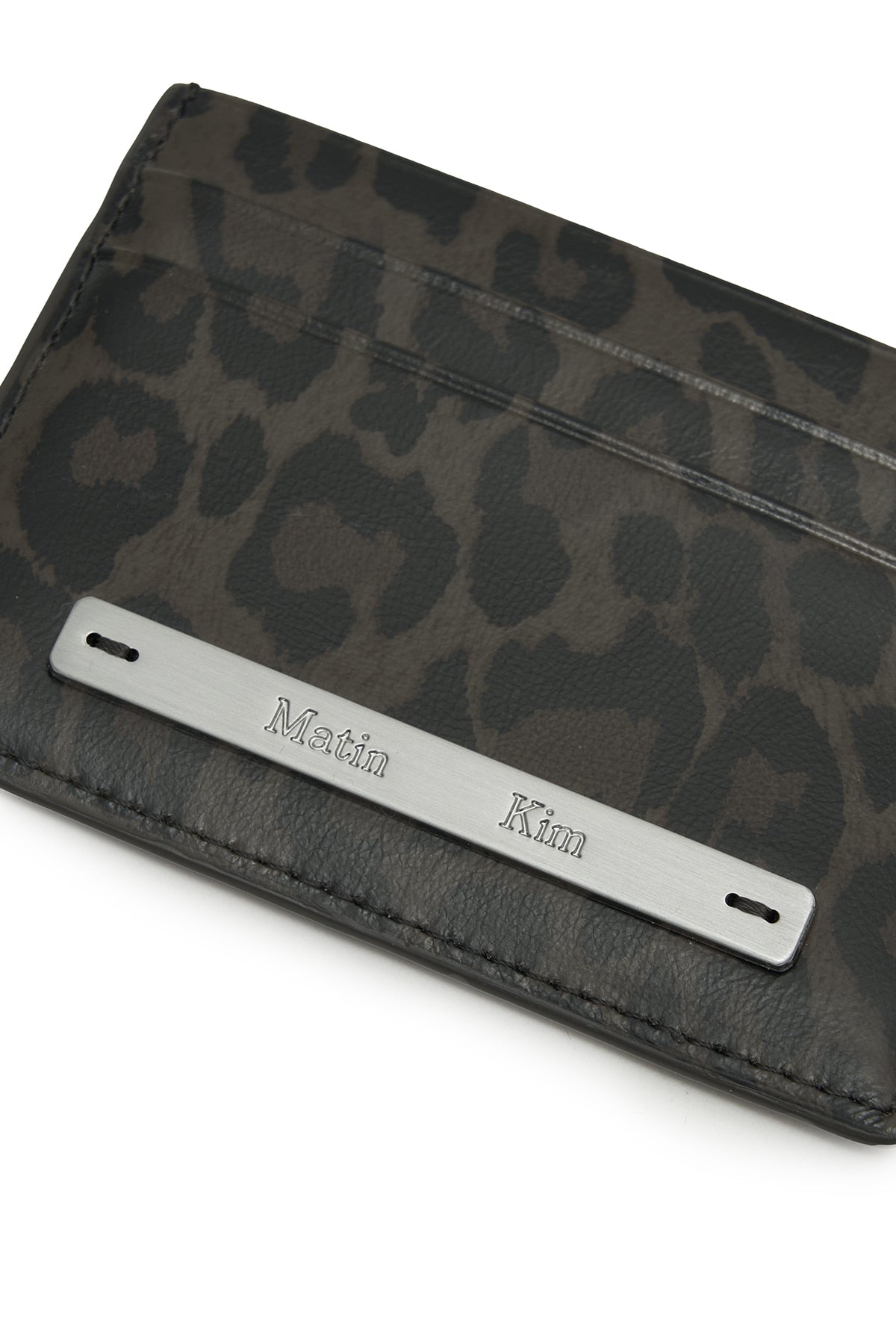 Matin Kim Leopard Vintage Card Wallet in Charcoal 深灰色 細節圖 3