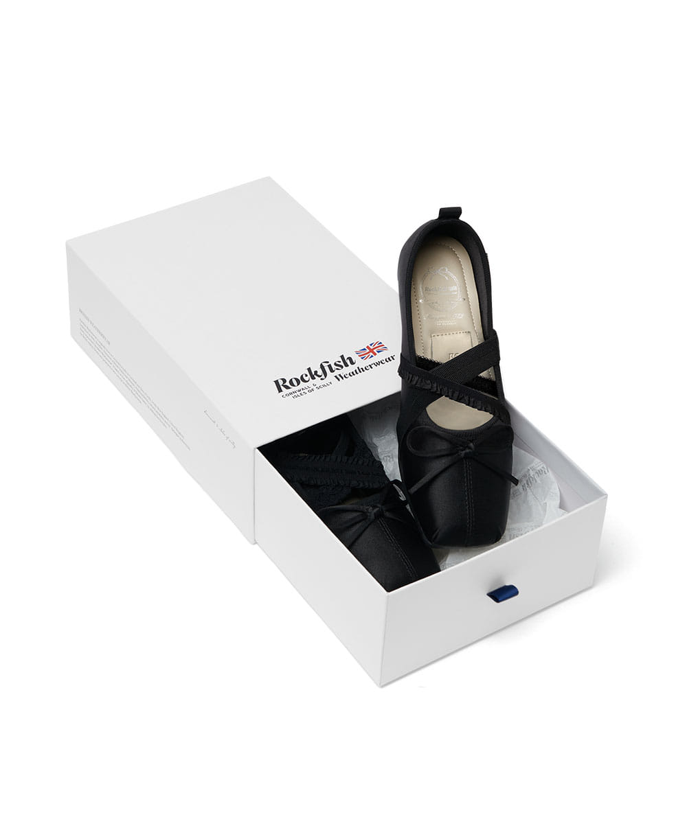 Rockfish Banding Ballet Flats 顏色對比