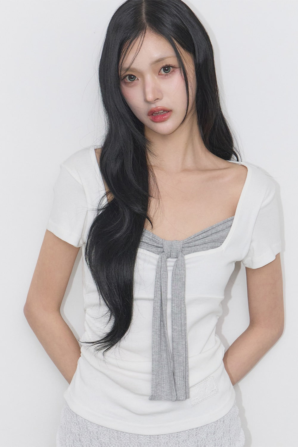 ILLIGO Layered Ribbon Tie T-Shirt White main image