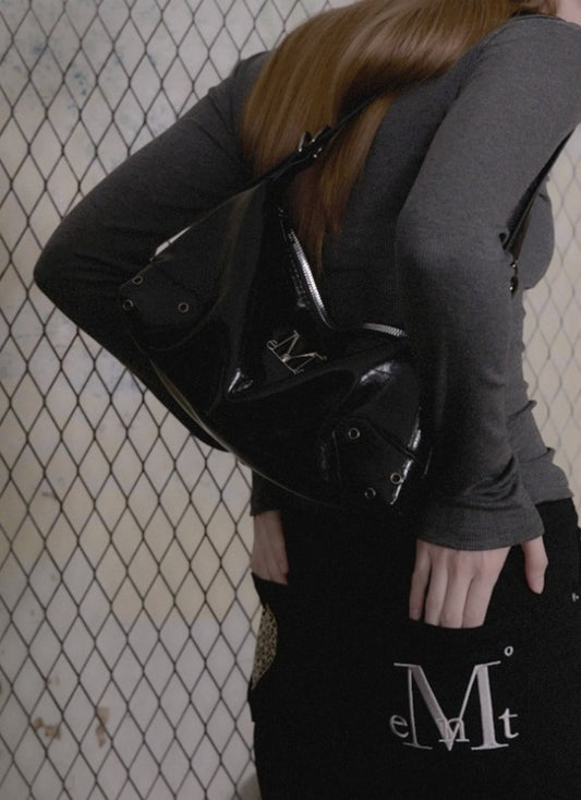 MUCENT Barb Metal Logo 2-Way Eyelet Cross Bag Black main image 1