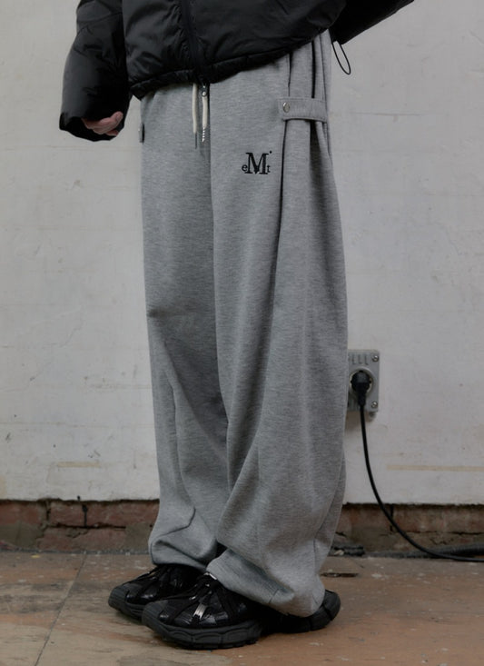 MUCENT Weir Side Button Sweat Pants main image 1